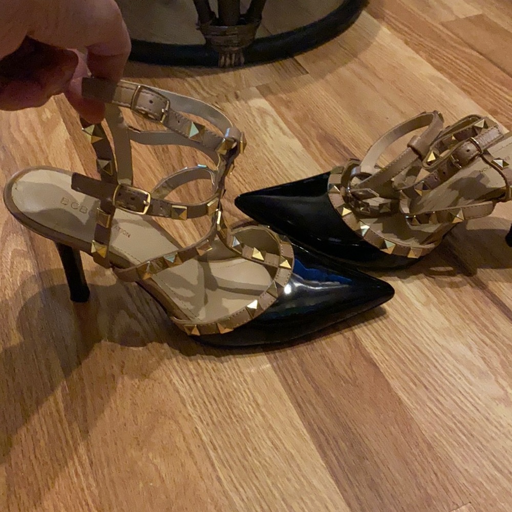 BCBG size 8.5 black/tan t-strap 4 inch pumps